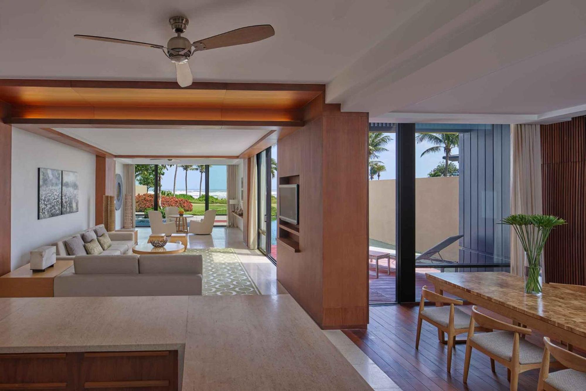 Hyatt Regency Danang Resort And Spa Da Nang Exterior foto A living room at the resort